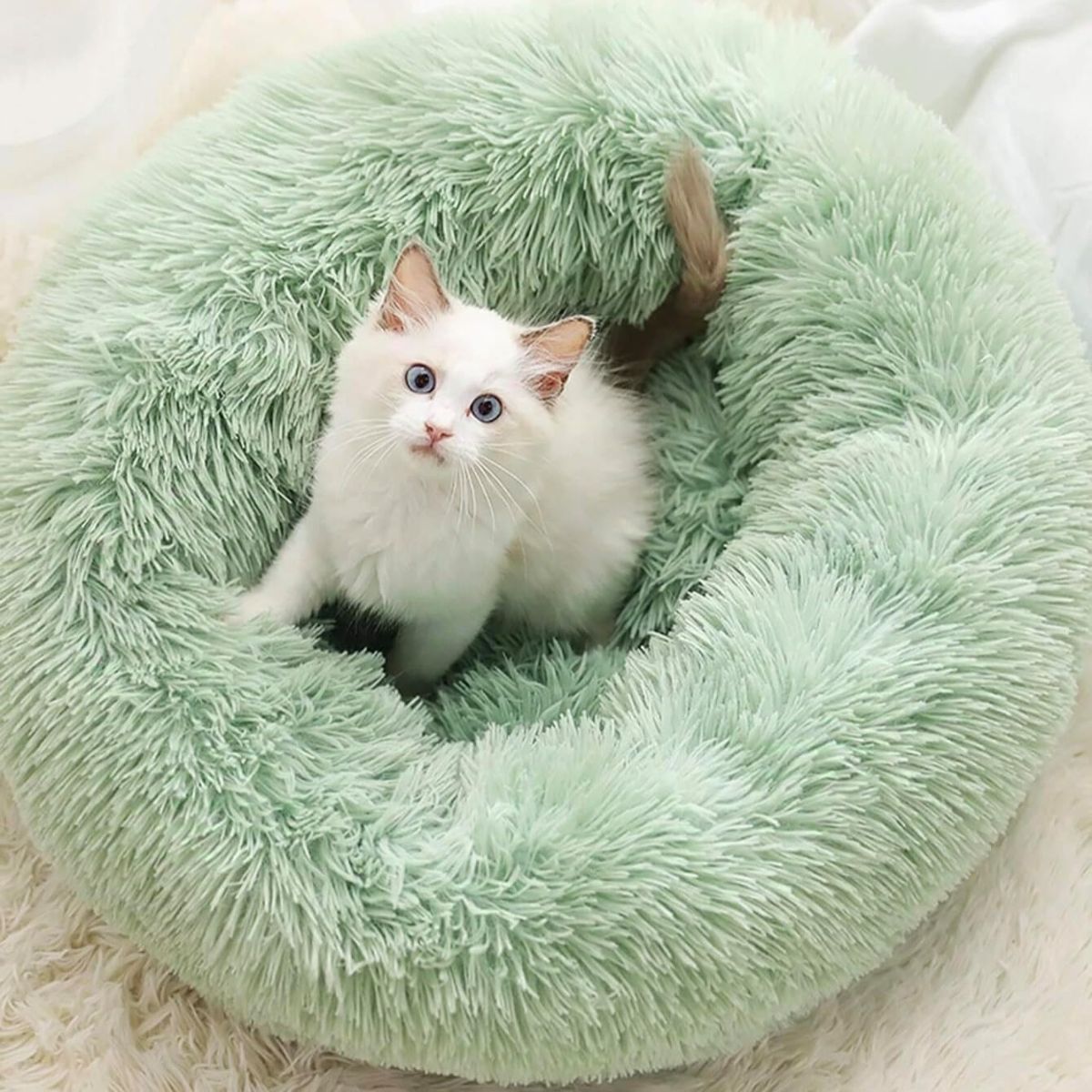Cat Bed Fluffy Round - Pink / 24in